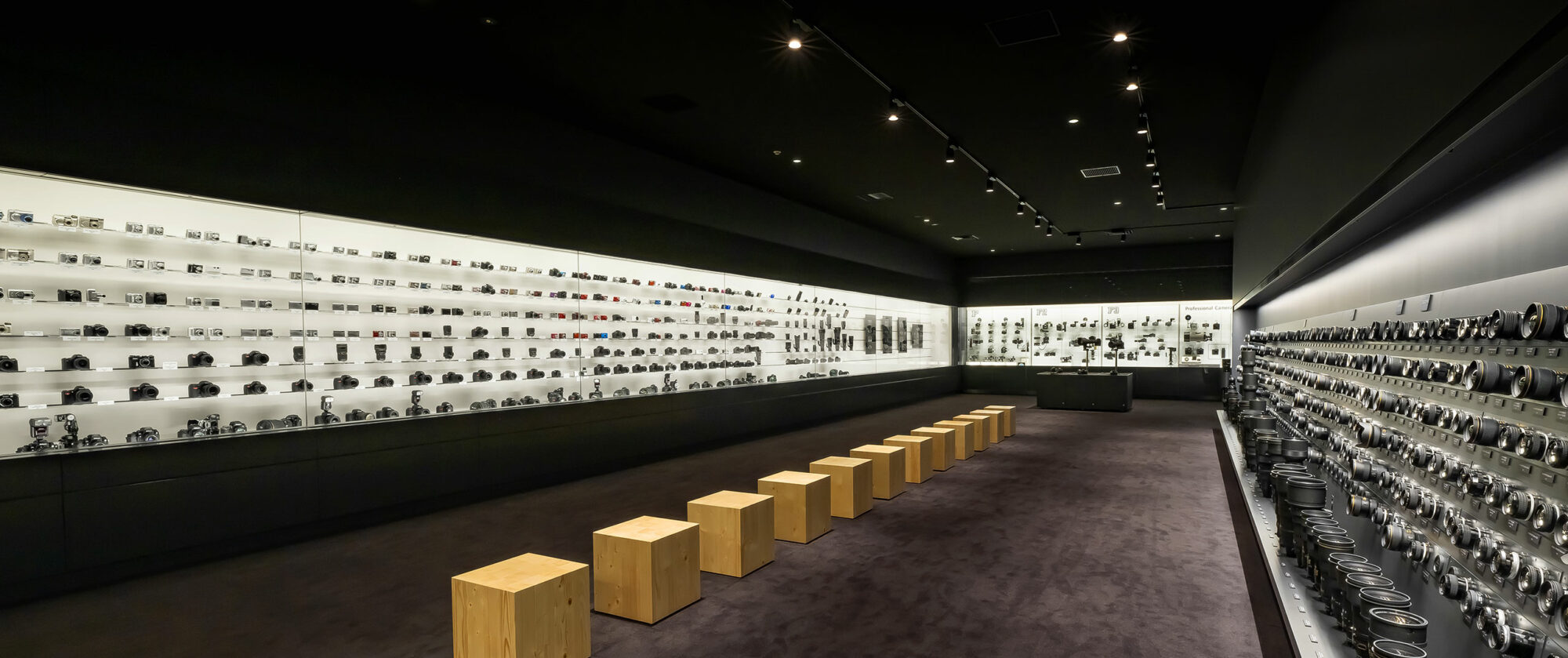 La section « Imagerie » du musée comprend plus de 500 appareils photo et objectifs différents du passé de Nikon. Crédit : Nikon.