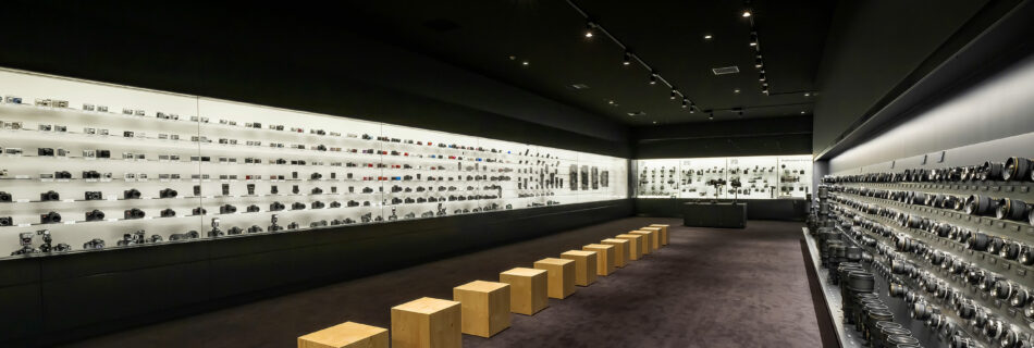 La section « Imagerie » du musée comprend plus de 500 appareils photo et objectifs différents du passé de Nikon. Crédit : Nikon.