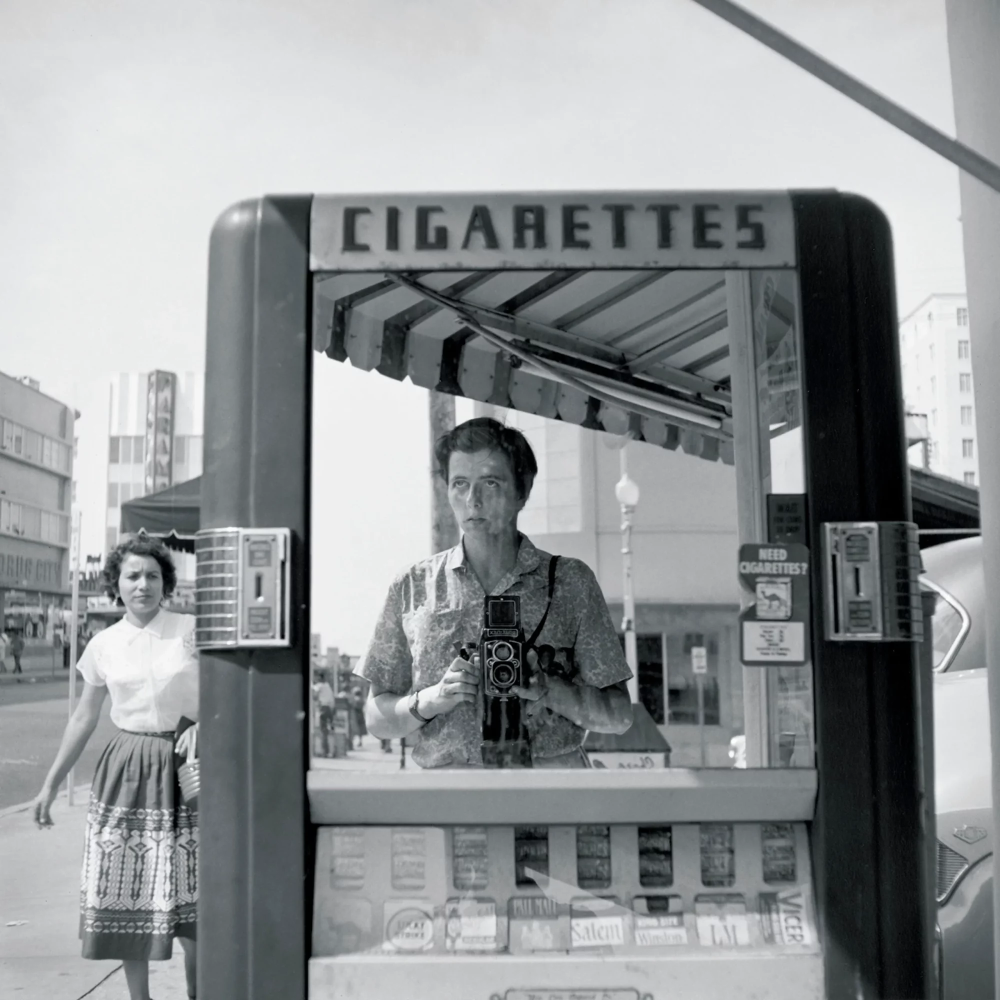 Autoportrait, 1957 ©Vivian Maier, Maloof collection, Howard Geenberg Gallery